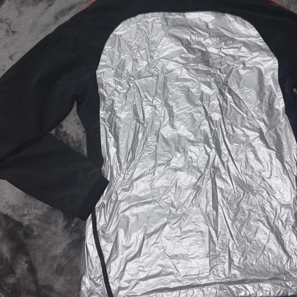 Nike Men's Black and Silver Windbreaker - Picture 5 of 7